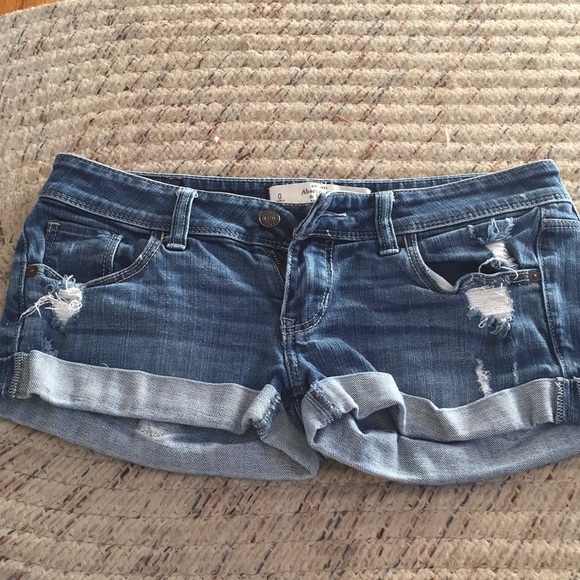 Denim Abercrombie  shorts - Picture 1 of 3